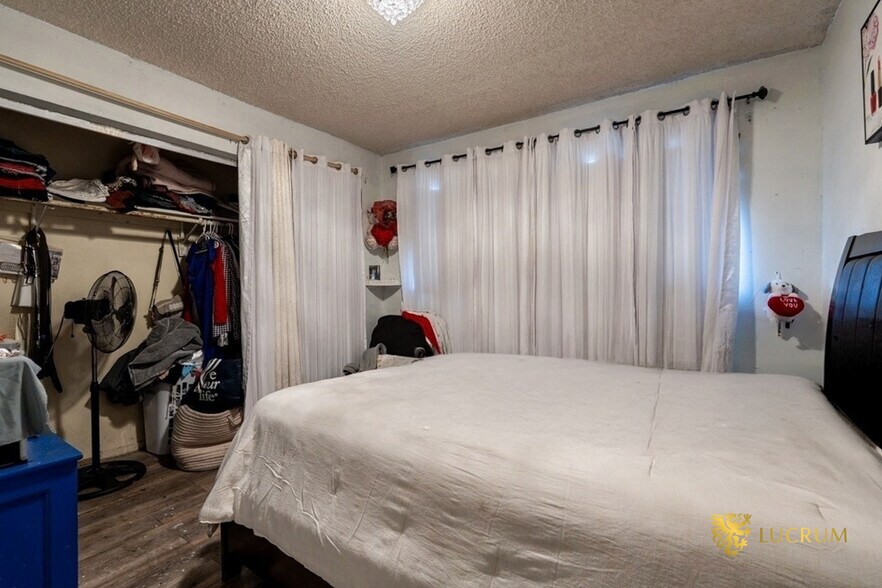 More Photos Of 1683 S Longwood Ave, Los Angeles Apartments For Sale