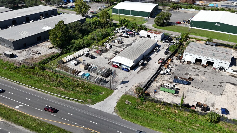 More Photos Of 7806 N Orange Blossom Trl, Orlando Contractor Storage Yard For Sale