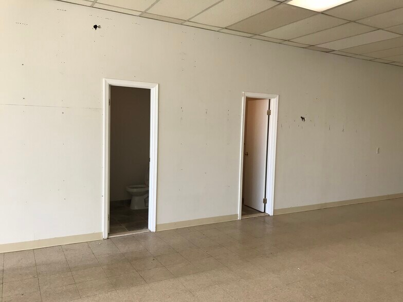 More Photos Of 851 Van Houten Ave, Clifton Warehouse For Lease