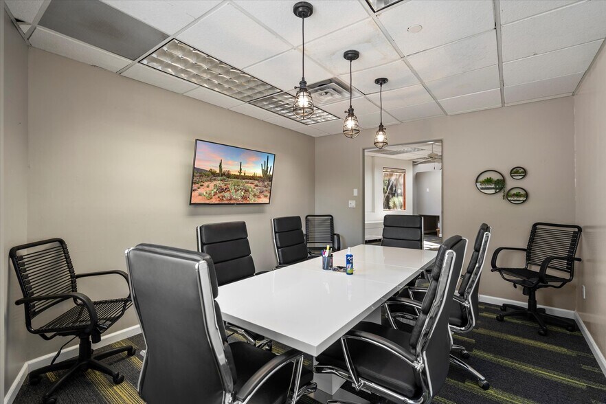 More Photos Of 8712 E Vista Bonita Dr, Scottsdale Medical For Sale