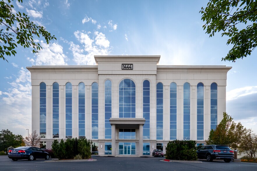 More Photos Of 1444 S Entertainment Ave, Boise Office For Lease