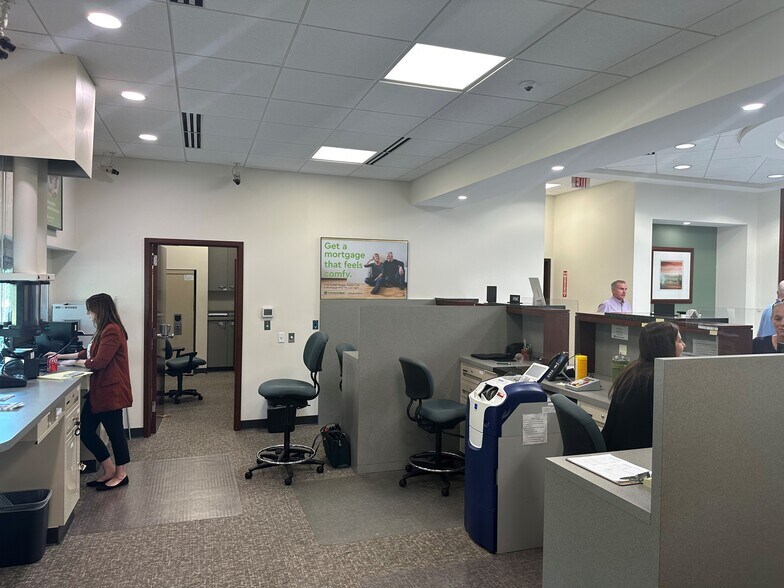 More Photos Of 1015 W Windsor Rd, Champaign Bank For Sale