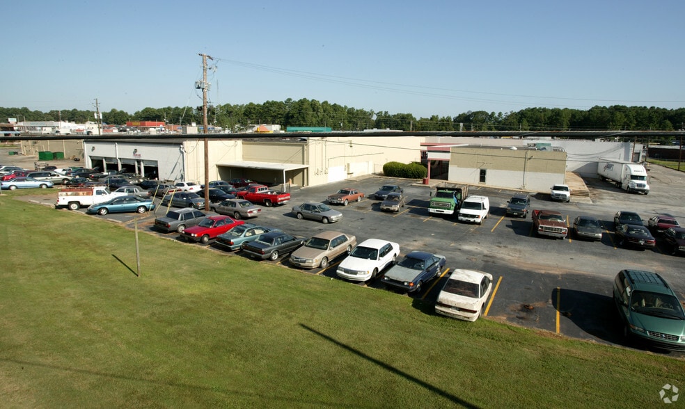 More Photos Of 1245 Veterans Memorial Hwy SW, Mableton Storefront For Lease