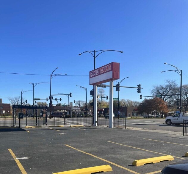 More Photos Of 8240 S Stony Island Ave, Chicago Storefront For Lease