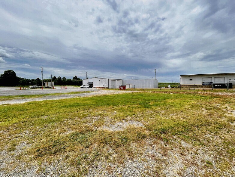 More Photos Of 120 W Peak Blvd, Muskogee Freestanding For Sale