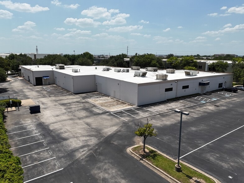 More Photos Of 3100 Alvin Devane Blvd, Austin Flex For Sale