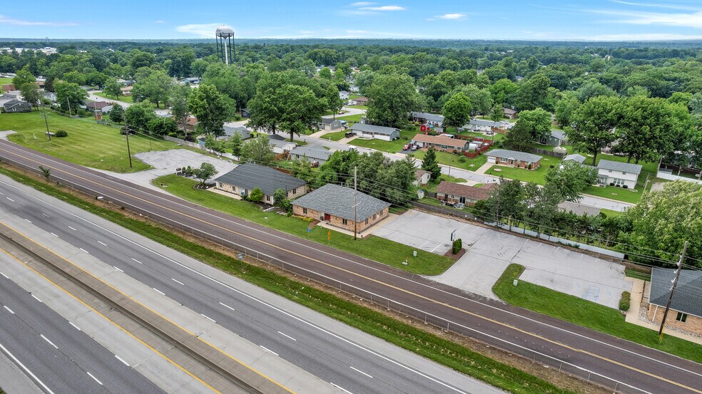 More Photos Of 763 W Terra Ln, O'Fallon Loft Creative Space For Lease
