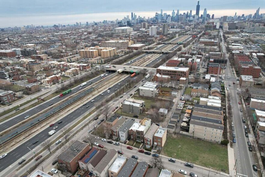 More Photos Of 2452 W Harrison St, Chicago Land For Sale