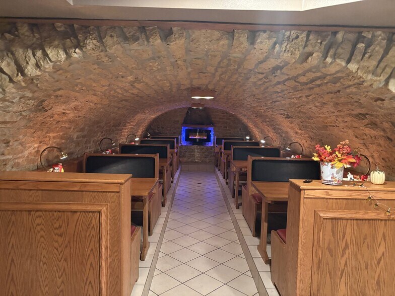 More Photos Of 331 S Main St, Spillville Storefront Retail Residential For Sale