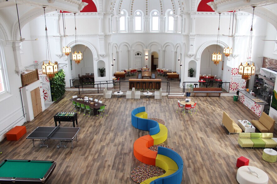 More Photos Of 75 Bacon St, Biddeford Religious Facility For Lease