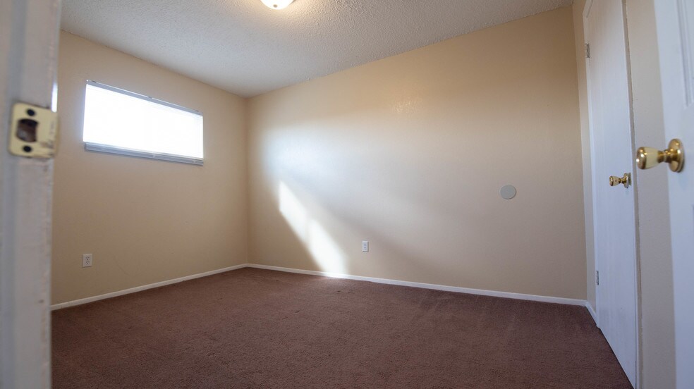 More Photos Of 334 S Archdale Dr, Pueblo West Apartments For Sale