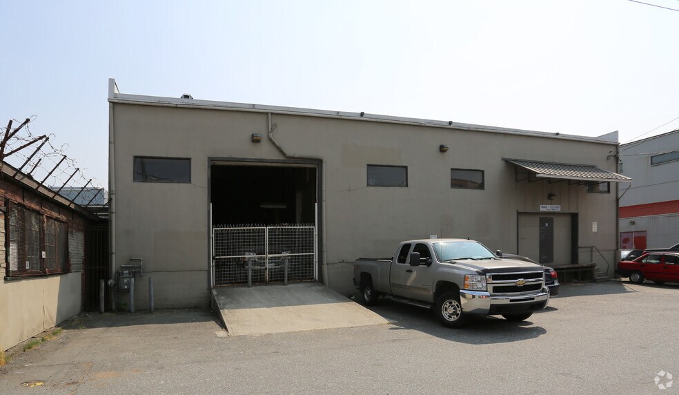 More Photos Of 1661 E Hastings St, Vancouver Warehouse For Lease
