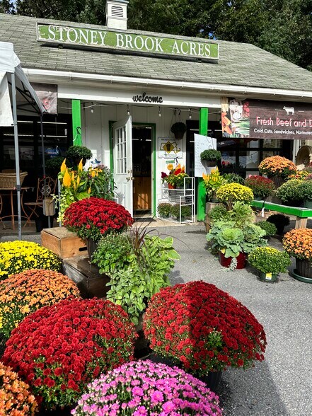 More Photos Of 3 Plain Rd, Westford Garden Center For Sale