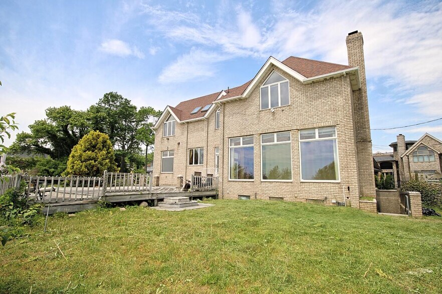 More Photos Of 161 Boardwalk Ave, Staten Island Multifamily For Sale