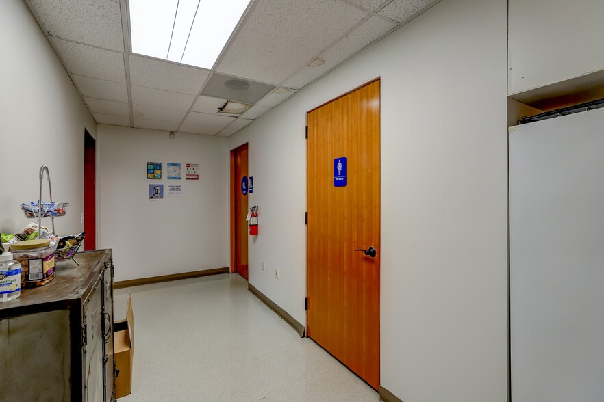 More Photos Of 155 El Camino Real, Tustin Office For Lease