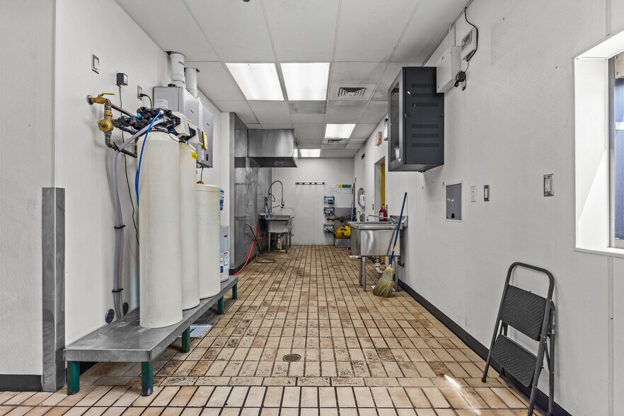 More Photos Of 1041 Highway 6 And 50, Fruita Fast Food For Sale