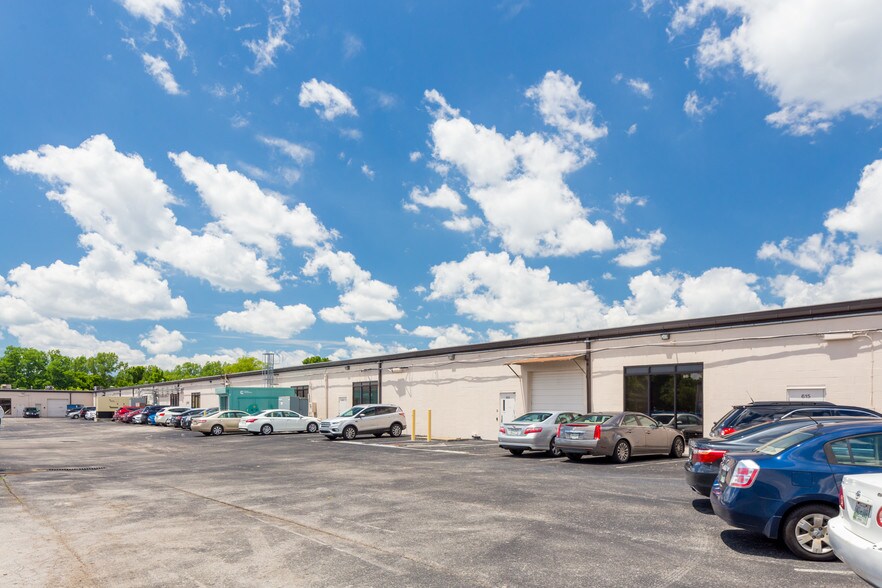 More Photos Of 5209 Linbar Dr, Nashville Unknown For Lease