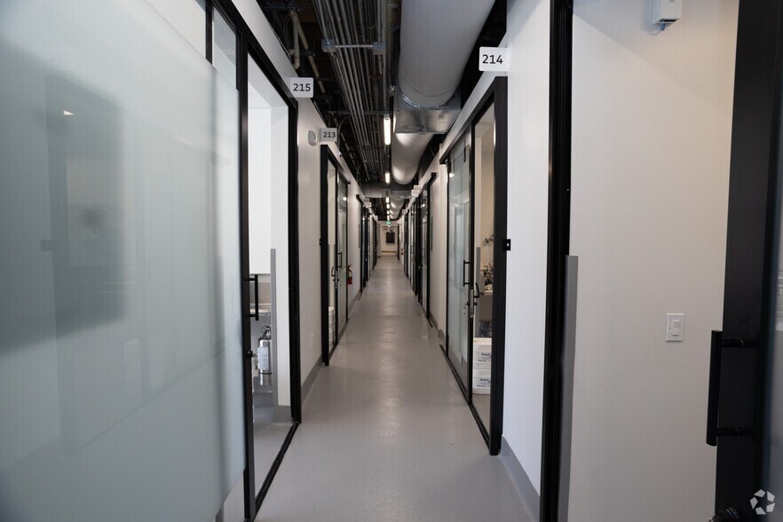 More Photos Of 1411 W Sunset Blvd, Los Angeles Loft Creative Space For Lease