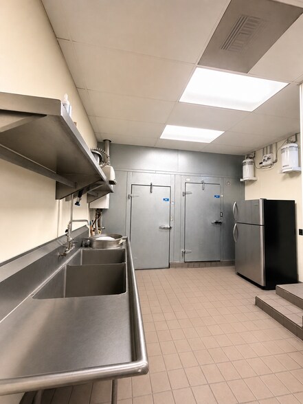 More Photos Of 301-317 W Main St, Alhambra Serviced Offices For Lease