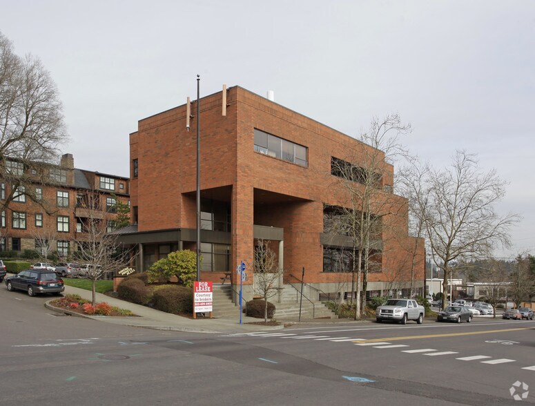 More Photos Of 155 B Ave, Lake Oswego Office For Lease