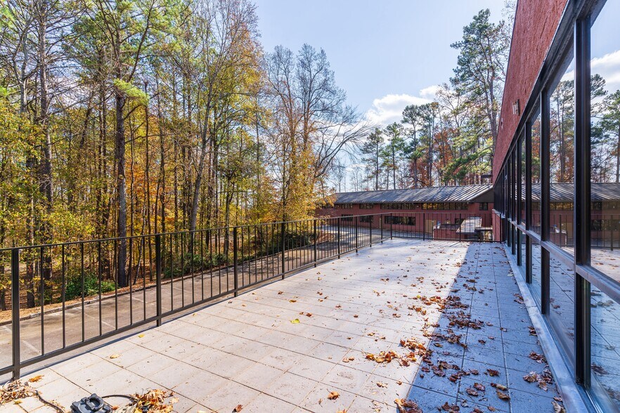 More Photos Of 11420 Johns Creek Pky, Duluth Office For Lease