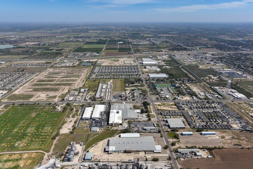 More Photos Of 1501 N Closner Blvd, Edinburg Manufacturing For Sale