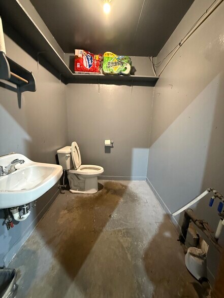 More Photos Of 106 E Washington St, Tomah Industrial For Sale