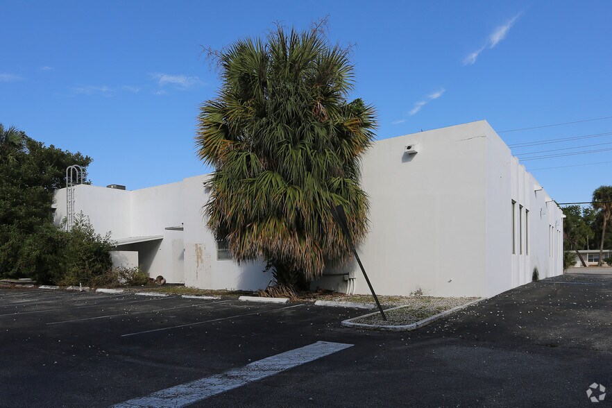 More Photos Of 3501 Orange Ave, Fort Pierce Office For Sale