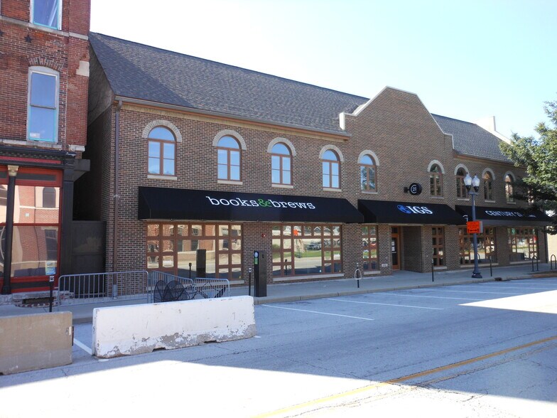 More Photos Of 643 Massachusetts Ave, Indianapolis Storefront For Lease