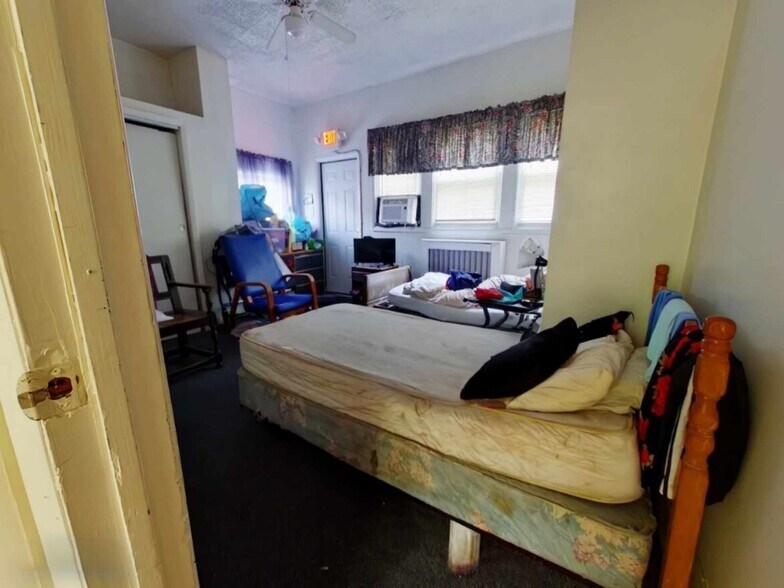 More Photos Of 1409 72nd Ave, Philadelphia Healthcare For Sale