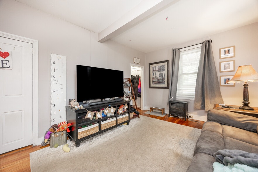 More Photos Of 109 Gravel Pike, Collegeville Office Residential For Sale