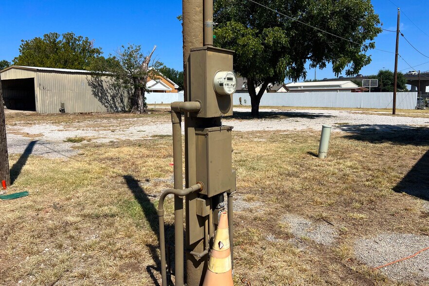 More Photos Of 231 Central Fwy E, Wichita Falls Land For Sale