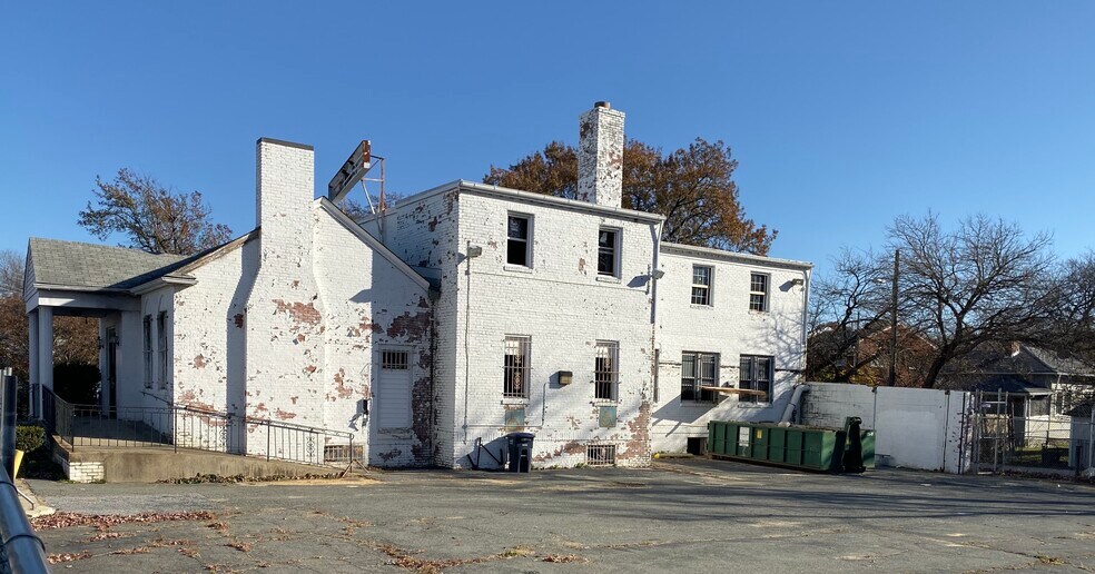 More Photos Of 4339 Hunt Pl NE, Washington Medical For Sale