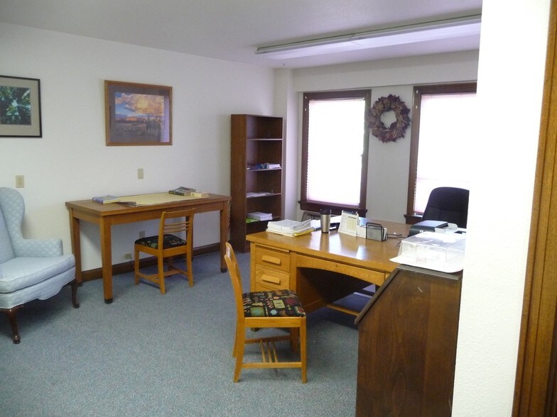 More Photos Of 105 Fir St, La Grande Apartments For Sale