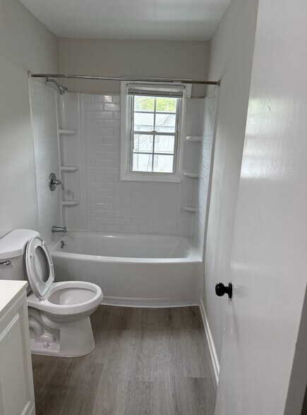 More Photos Of 2607 Cedarhurst Dr, Charlotte Apartments For Sale