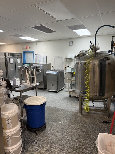 More Photos Of 4208 Navigation Blvd, Houston Food Processing For Sale