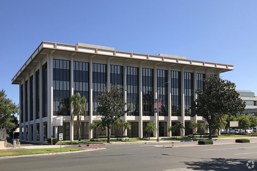 More Photos Of 15111 Whittier Blvd, Whittier Medical For Lease