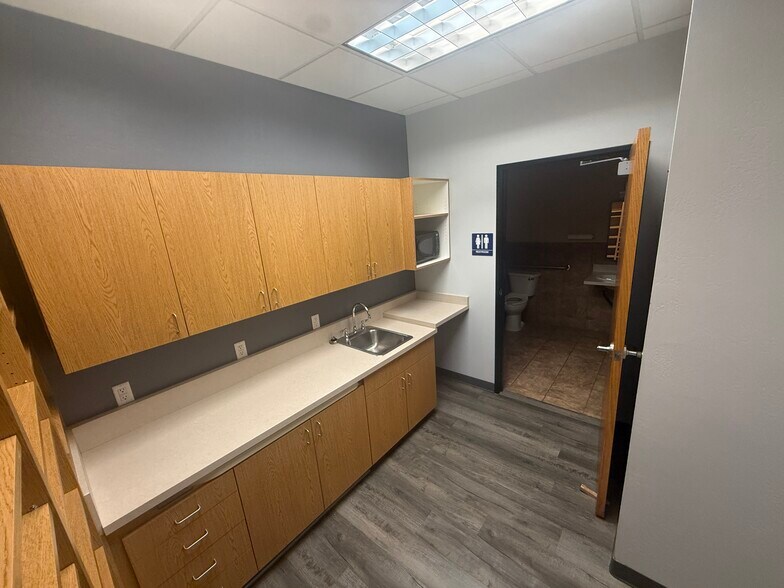 More Photos Of 9280 E Raintree Dr, Scottsdale Office For Sale