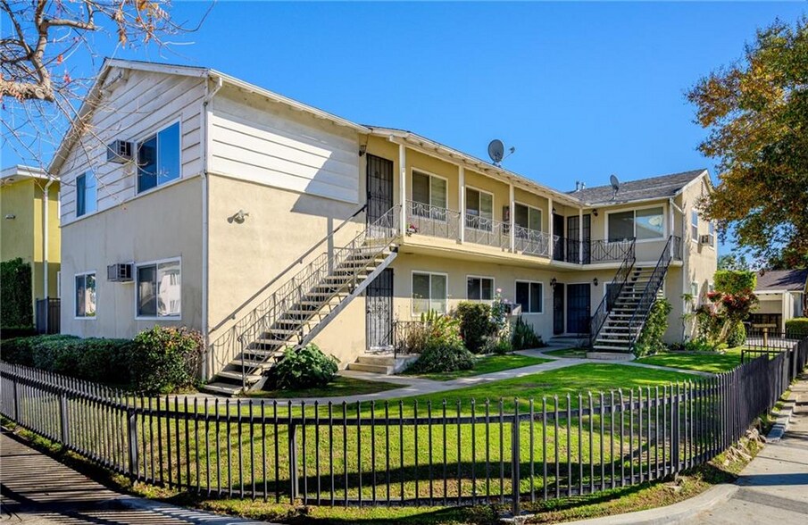 More Photos Of 198 W Elmwood Ave, Burbank Apartments For Sale