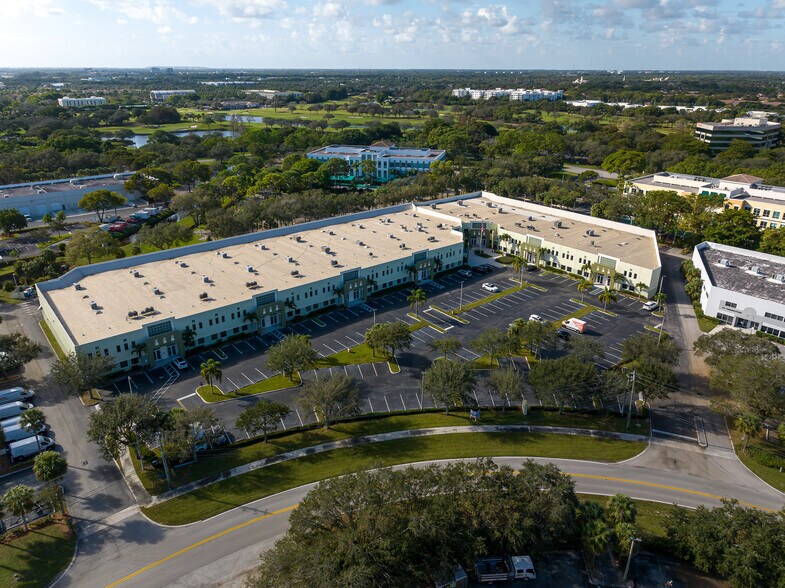 More Photos Of 1200 S Rogers Cir, Boca Raton Warehouse For Lease