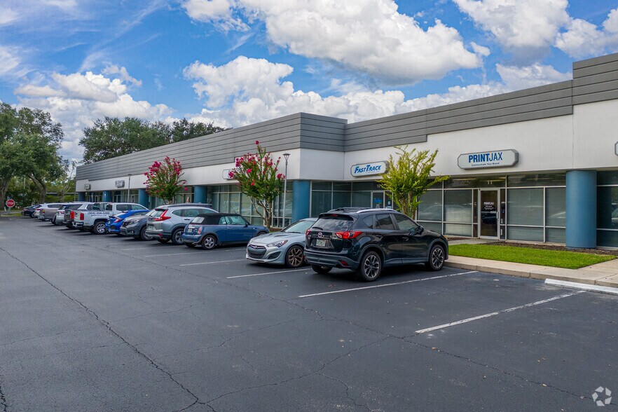 More Photos Of 3728 Philips Hwy, Jacksonville Unknown For Lease