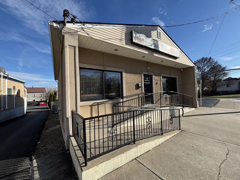 More Photos Of 356 East Ave, Pawtucket Freestanding For Sale