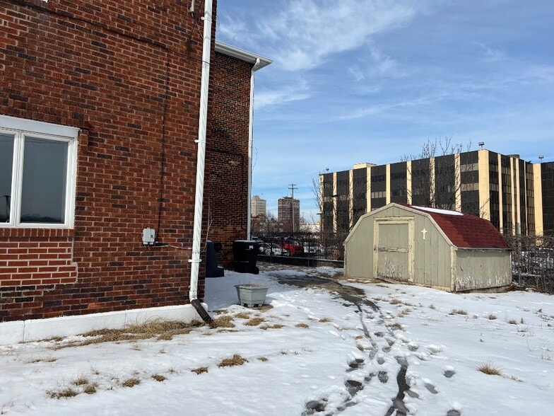 More Photos Of 218 E Franklin St, Jackson Religious Facility For Sale