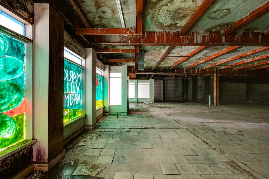 More Photos Of 7-9 N 18th St, Richmond Storefront For Sale