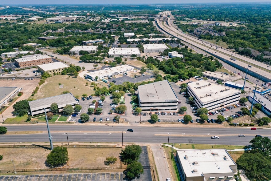 More Photos Of 7901 Cameron Rd, Austin Unknown For Lease