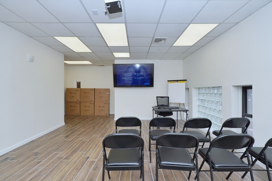 More Photos Of 2940 Richmond Ter, Staten Island Office For Sale