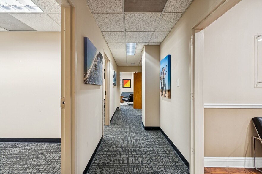 More Photos Of 707 N Franklin St, Tampa Office For Sale
