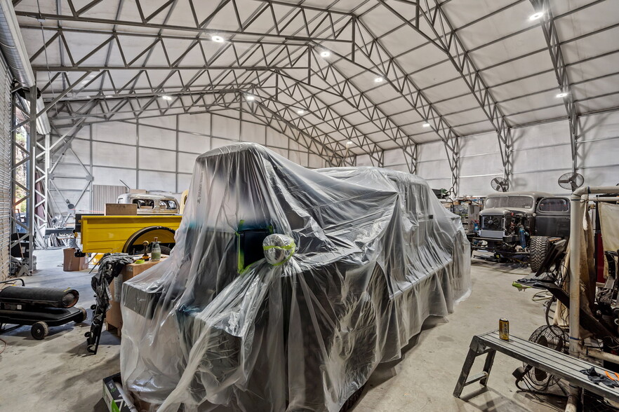 More Photos Of 4704 N College Rd, Castle Hayne Warehouse For Lease