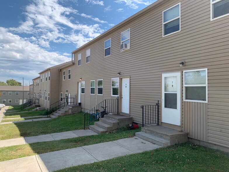 More Photos Of 1610 Archer St, Concordia Multifamily For Sale