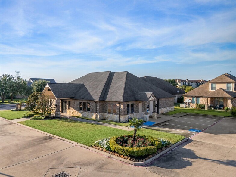 More Photos Of 435 Mason Park Blvd, Katy Loft Creative Space For Sale